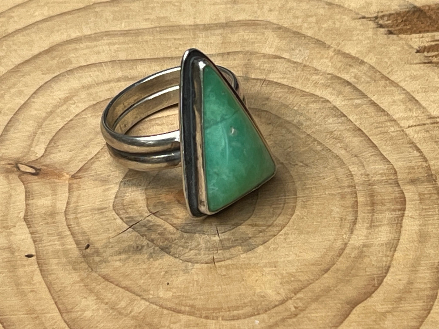 Triangular Chrysoprase ring in Sterling Silver SIZE 7